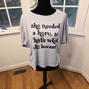 Joyfolie MIA JOY Grey Graphic Tee‎ Womens Size Large NWT